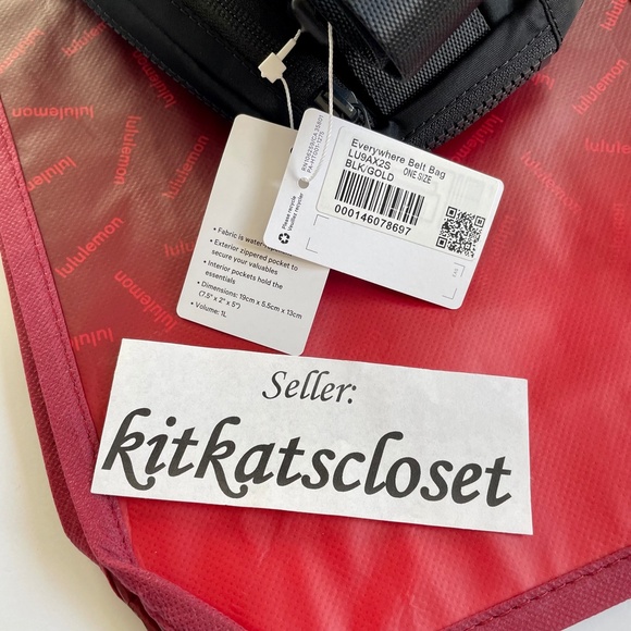 🆕 **BLACK WITH GOLD HARDWARE** NWT lululemon everywhere belt bag EBB 1L - Picture 5 of 8